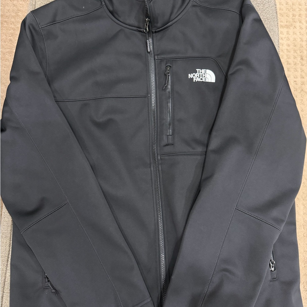 Like New Men's The North Face Black Apex Jacket